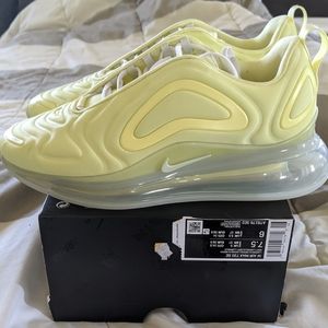 Nike Air Max 720 SE